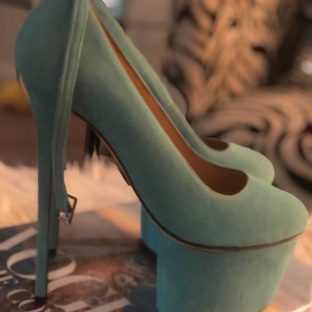 Brand New Never worn Olcay Gulsen Platforms
